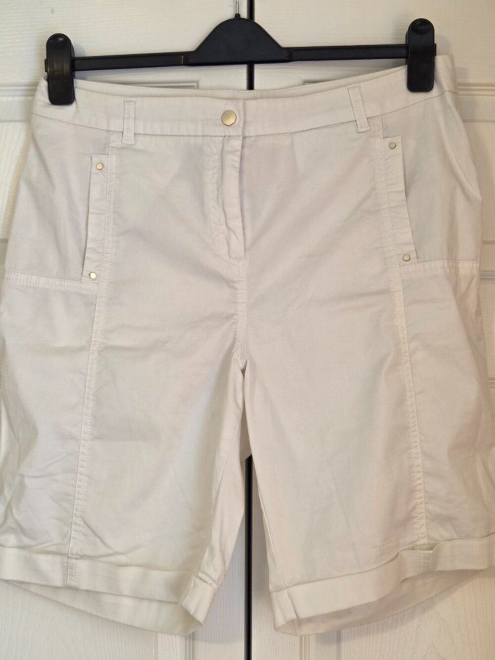 Chico’s Classic White Cotton Bermuda Shorts Size 2/ L